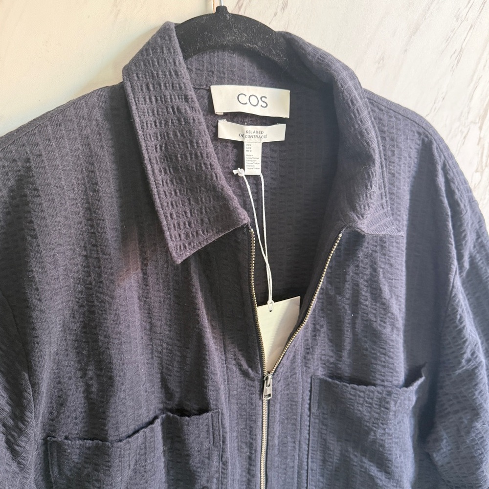 2/$100 NEW COS Relaxed Seersucker Cotton Black Short Sleeve Zip Up Shirt Jacket - Picture 5 of 8